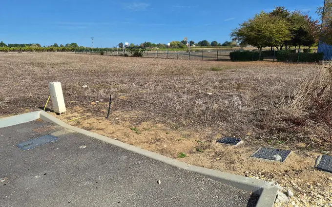 Terrain à partir de 803m² à Vélines à Vélines