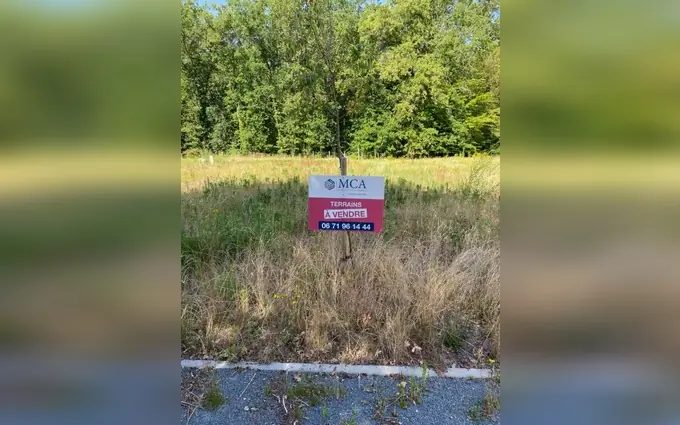 Terrain à partir de 650m² à Margaux à Margaux (33460)