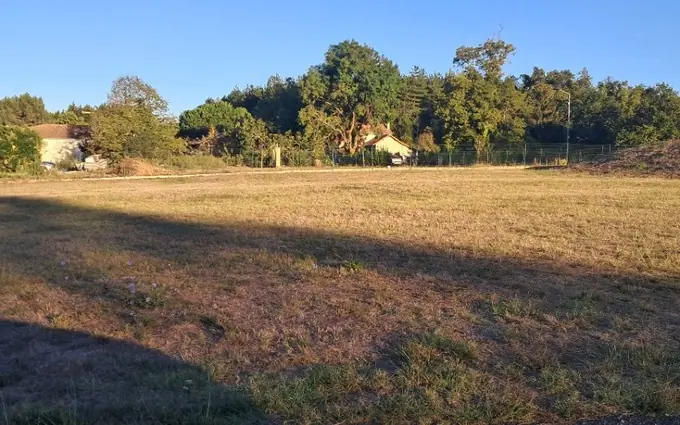 Terrain à partir de 652m² à Orignolles à Orignolles (17210)