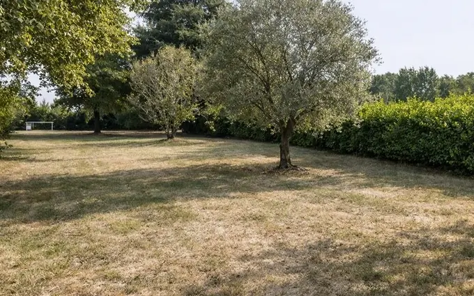 Terrain à partir de 565m² à Saint-Laurent-d'Arce à Saint-Laurent-d'Arce (33240)