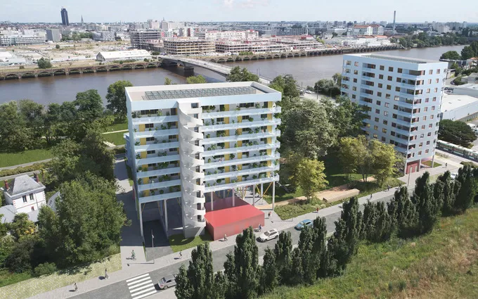 Rezé face à la Loire au pied de l'Ile de Nantes à Rezé