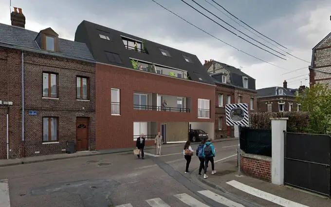 Rouen à proximité immédiate de la station de métro à Rouen (76000)