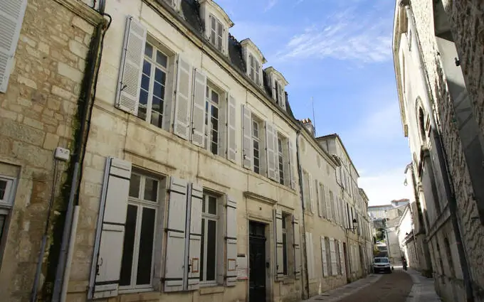Saintes réhabilitation au coeur du centre historique à Saintes