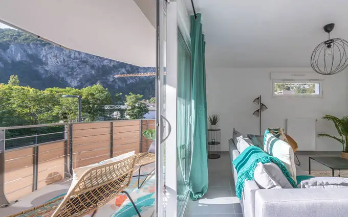 Sassenage au pied des montagnes proche de Grenoble à Sassenage