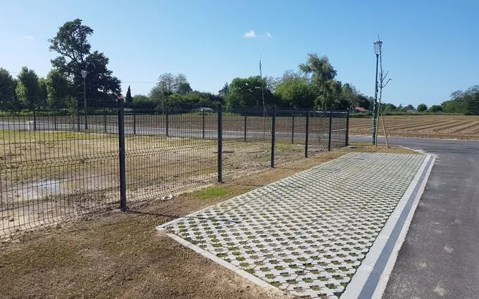 LES PLATANES à Saubrigues