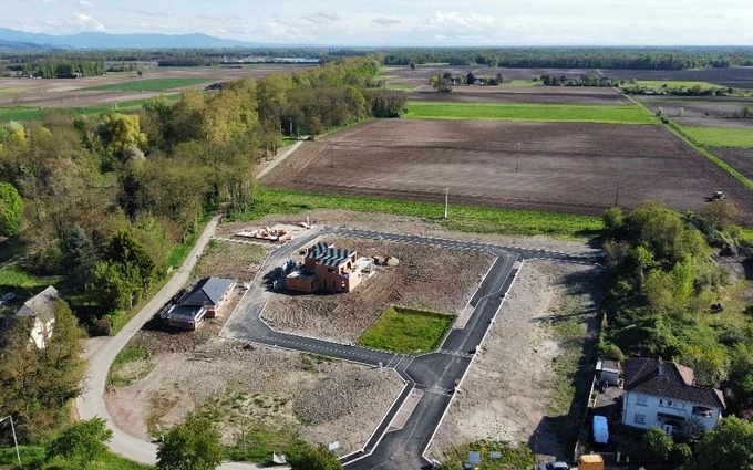 Les Anciens Bâtiments à Marckolsheim (67390)