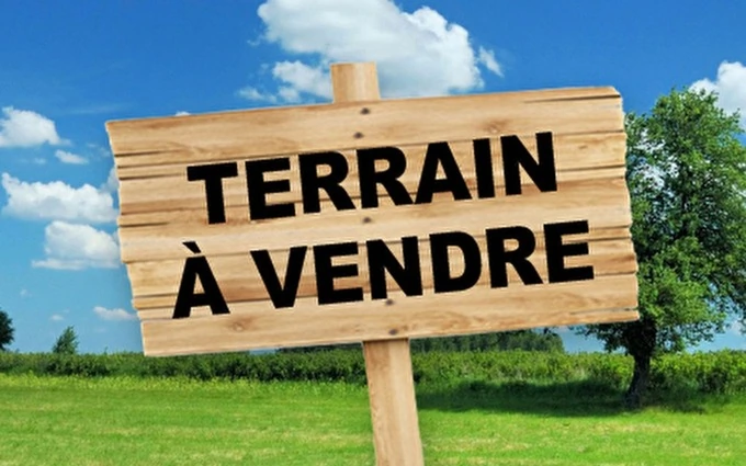 Terrain à bâtir à Prignac-et-Marcamps à Prignac-et-Marcamps (33710)