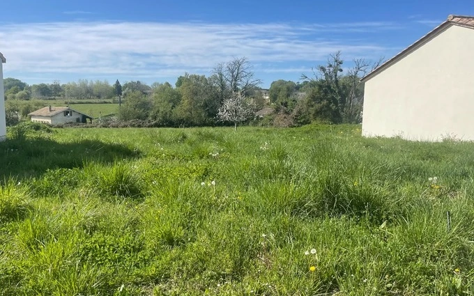 Terrain à bâtir à Soulignac à Soulignac (33760)