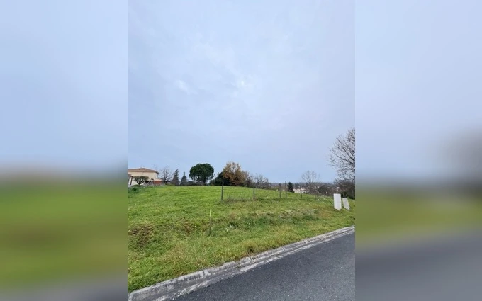 Terrain à bâtir à Saint-Sulpice-et-Cameyrac à Saint-Sulpice-et-Cameyrac (33450)