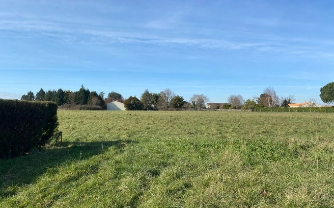 Terrain à bâtir à Corme-Royal à Corme-Royal (17600)