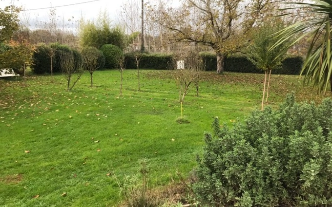 Terrain à bâtir à Le Fleix à Le Fleix (24130)