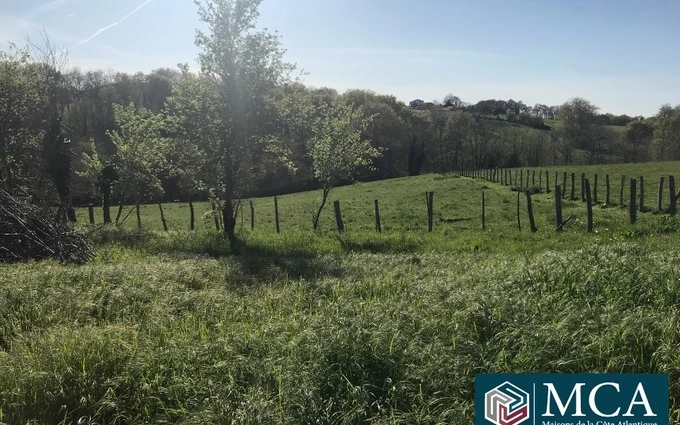 Terrain à bâtir à Guiche à Guiche (64520)