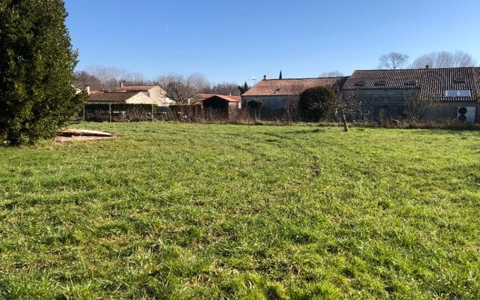 Terrain à partir de 431m² à Saintes à Saintes (17100)