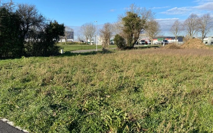 Terrain à partir de 327m² à Pisany à Pisany (17600)