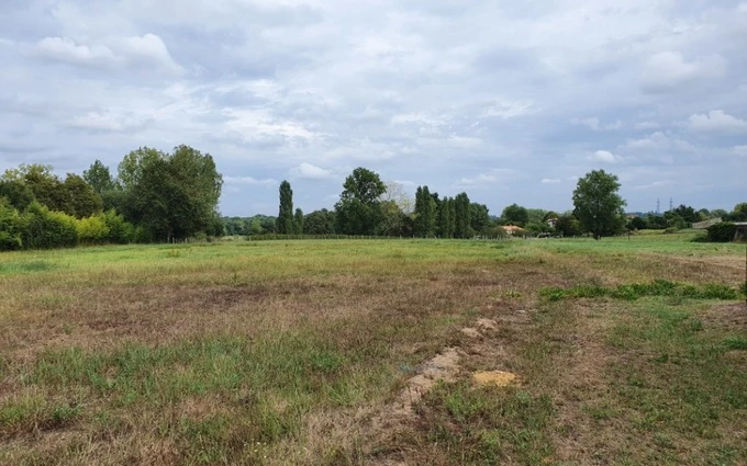 Terrain à partir de 600m² à Pugnac à Pugnac (33710)