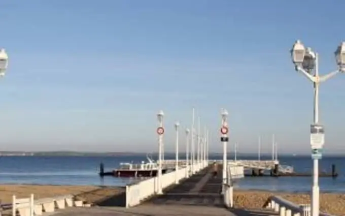 COLLECTIONS à Arcachon (33120)