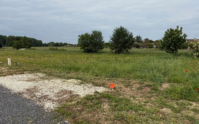 Terrain à partir de 665m² à Jarnac à Jarnac (16200)