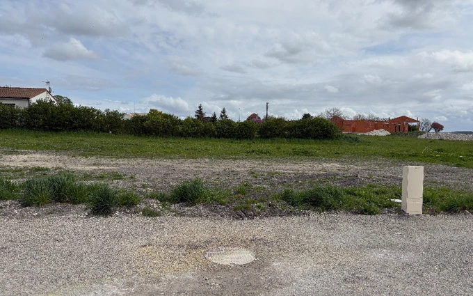 Terrain à partir de 561m² à Pons à Pons (17800)