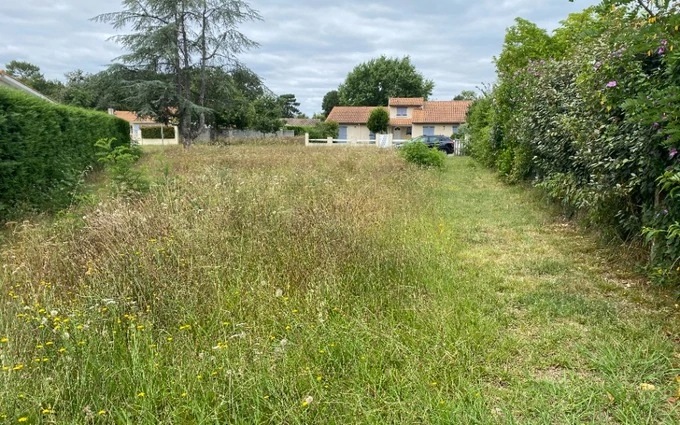 Terrain à partir de 565m² à Baron à Baron (33750)
