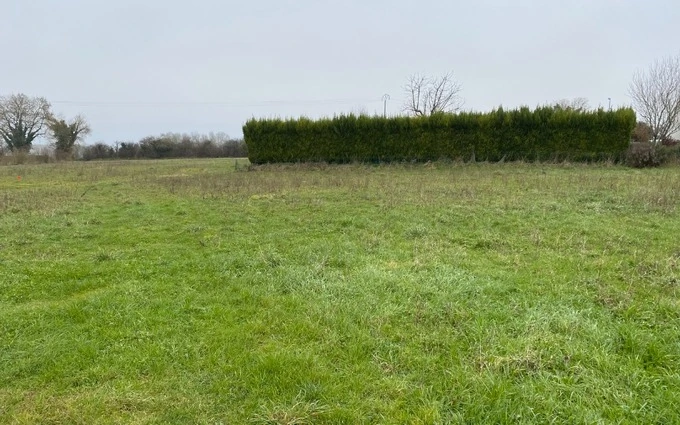 Terrain à partir de 859m² à Champagne à Champagne (17620)