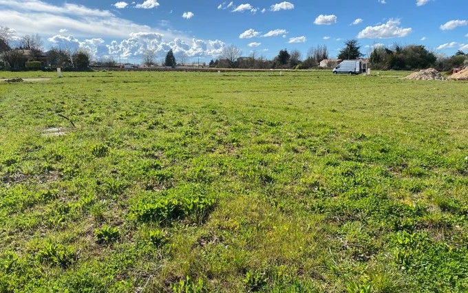 Terrain à partir de 589m² à Tesson à Tesson (17460)