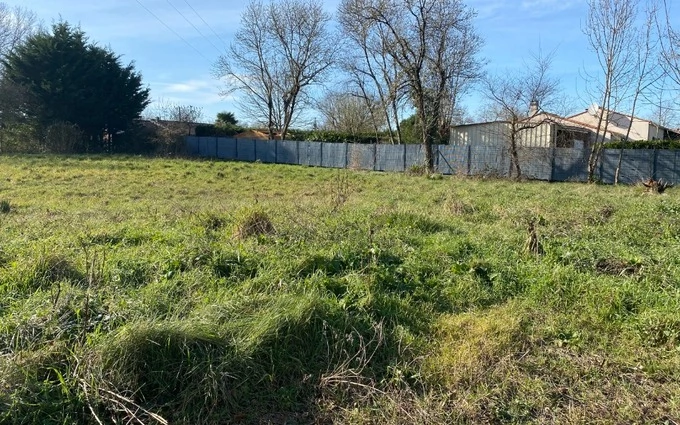 Terrain à partir de 842m² à La Clisse à La Clisse (17600)