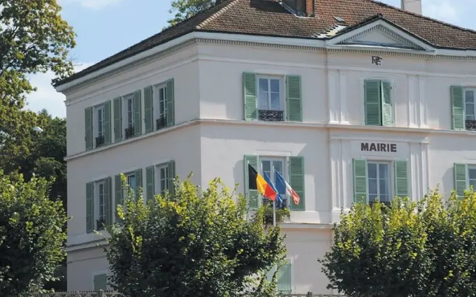 Le clos des amandiers à Jassans-Riottier