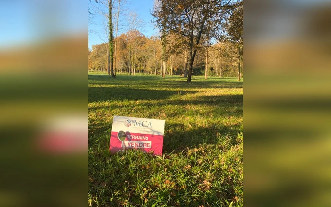 Terrain à partir de 800m² à Vertheuil à Vertheuil (33180)