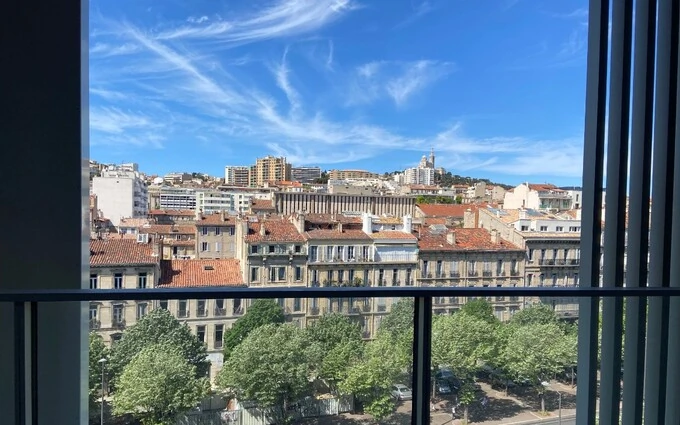 INITIAL PRADO à Marseille 8ème