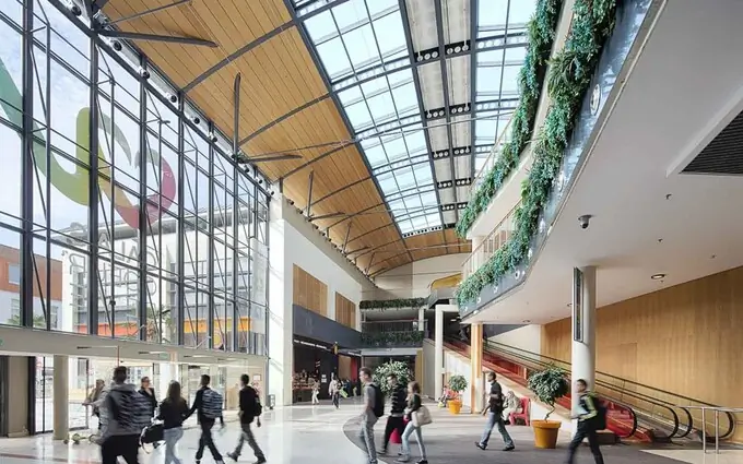 Le quai des six à Calais