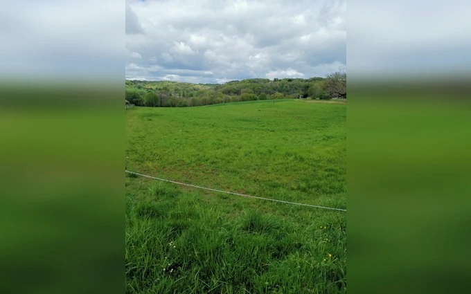 Terrain à partir de 35000m² à Thiviers à Thiviers
