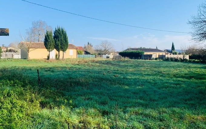 Terrain à partir de 600m² à Saint-Christoly-de-Blaye à Saint-Christoly-de-Blaye (33920)