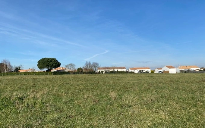 Terrain à partir de 297m² à Corme-Royal à Corme-Royal (17600)