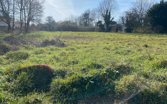 Terrain à partir de 842m² à La Clisse à La Clisse (17600)