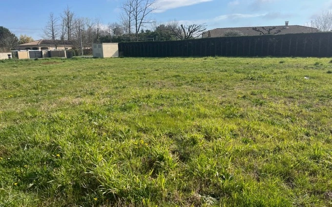 Terrain à partir de 895m² à Meilhan-sur-Garonne à Meilhan-sur-Garonne (47180)