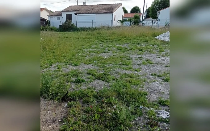 Terrain à partir de 301m² à Semussac à Semussac (17120)
