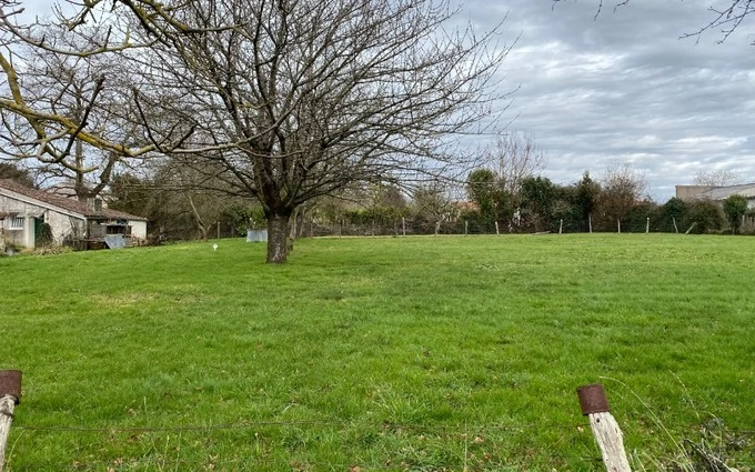Terrain à partir de 772m² à Luchat à Luchat (17600)