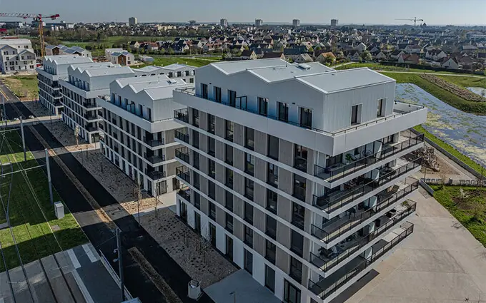 Les terrasses de l'etang à Fleury-sur-Orne (14123)