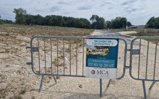 Terrain à partir de 607m² à Saint-Aubin-de-Blaye à Saint-Aubin-de-Blaye (33820)