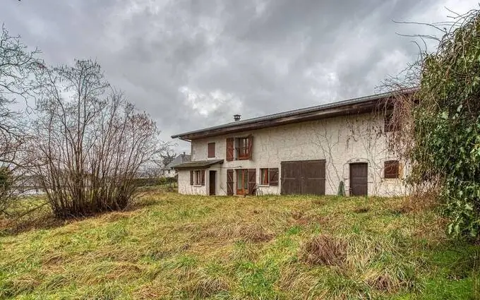 Maison Vallière sur Fier à Vallières (74150)