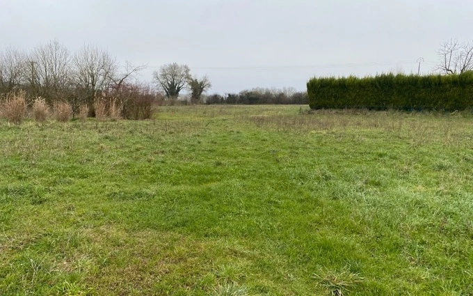 Terrain à partir de 1086m² à Champagne à Champagne