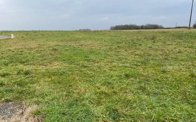 Terrain à partir de 776m² à Taillebourg à Taillebourg (17350)