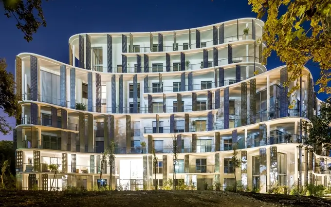 Parking sous sols - t1 à Marseille 8ème