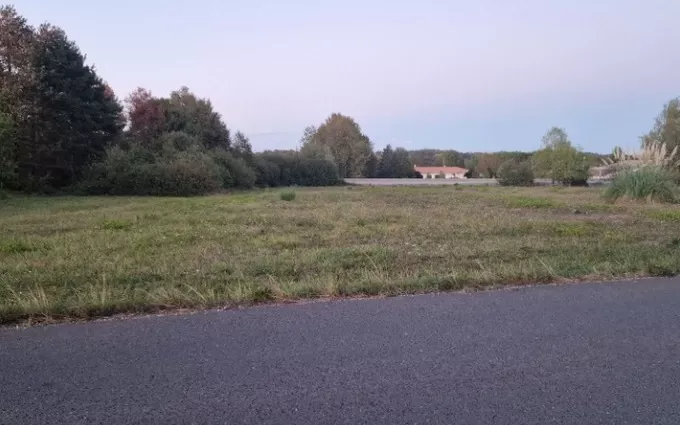 Terrain à partir de 1300m² à Braud-et-Saint-Louis à Braud-et-Saint-Louis (33820)