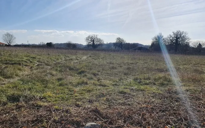 Terrain à partir de 360m² à La Lande-de-Fronsac à La Lande-de-Fronsac (33240)