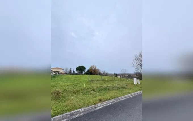 Terrain à partir de 600m² à Saint-Quentin-de-Baron à Saint-Quentin-de-Baron (33750)